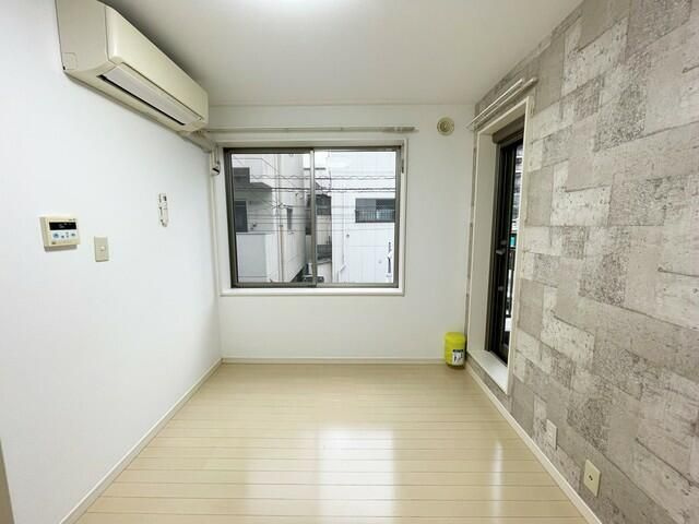 シャンテ町屋の居間・リビング