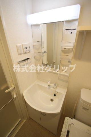クラリッサ横浜シエルの独立洗面台