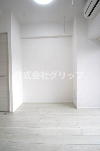 クラリッサ横浜シエルの洋室