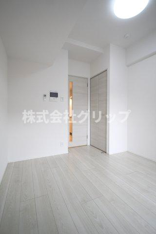 クラリッサ横浜シエルの洋室