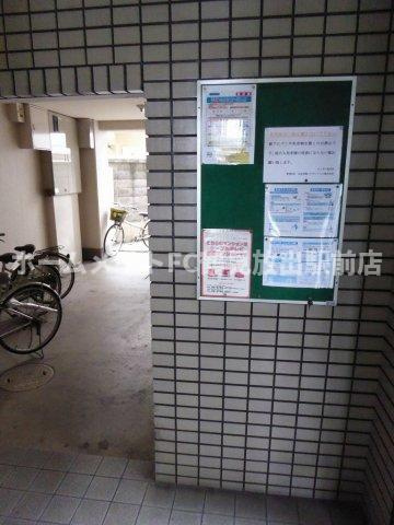 ジュネス高井田のロビー