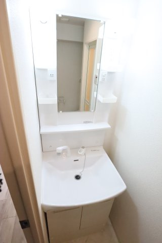 大阪市都島区東野田町４丁目の賃貸マンションの洗面所