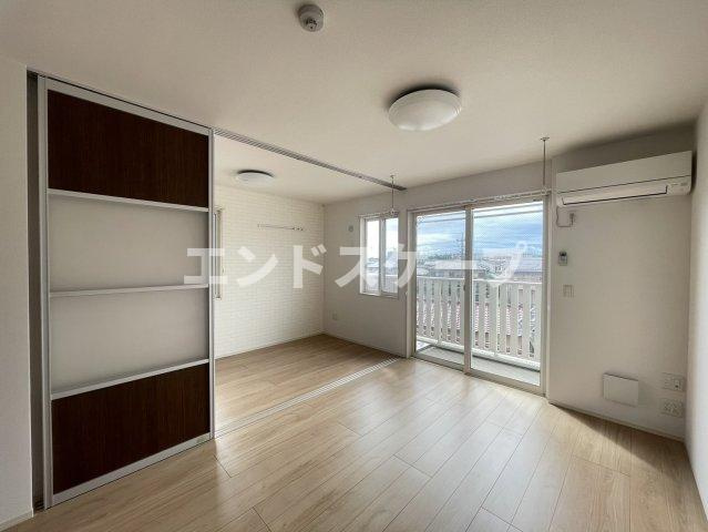 デカルトの居間・リビング|高崎、前橋、伊勢崎エリアのお部屋探しはエンドスケープまで！お客様の理想お聞かせ下さい♪
