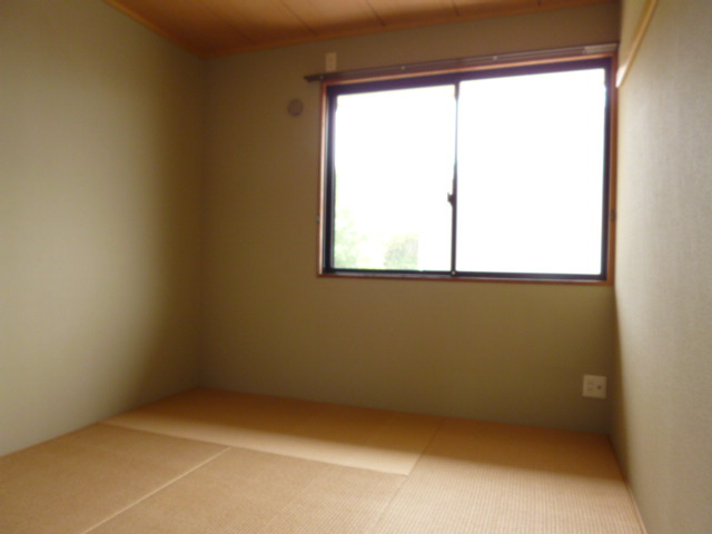 サリネージュ山手Ｄの寝室|和室