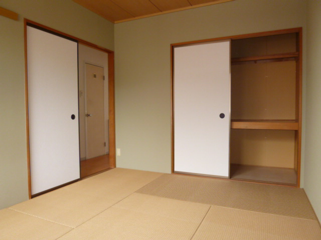 サリネージュ山手Ｄの寝室|和室