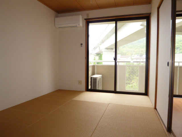 サリネージュ山手Ｄの洋室|洋室に変更