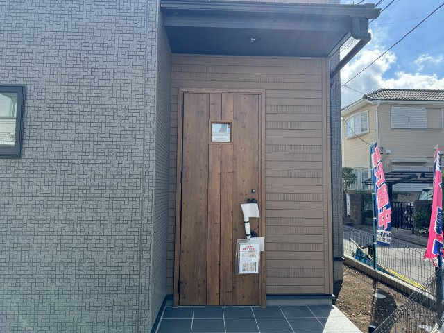 柏市光ヶ丘４丁目新築戸建【酒井根東小学校：5分】のエントランス|エントランス・玄関ポーチ