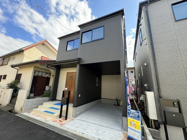 柏市光ヶ丘４丁目新築戸建【酒井根東小学校：5分】の外観|2号棟外観・完成済み内覧可能です！