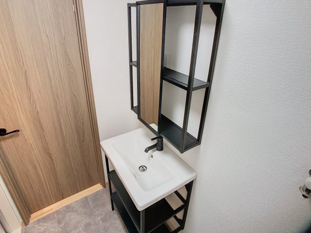 YMO旅篭町の独立洗面台