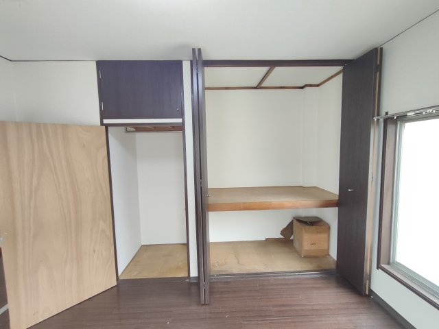 大塚ビルの収納