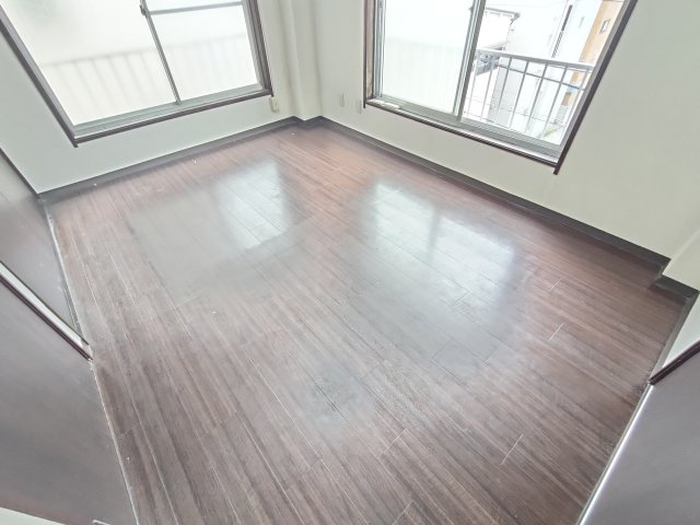 大塚ビルの内装
