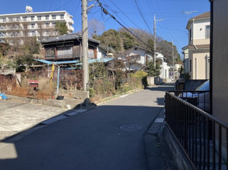 【前面道路含む現地写真】