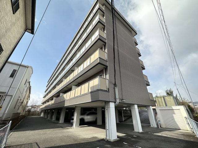 ミールの外観