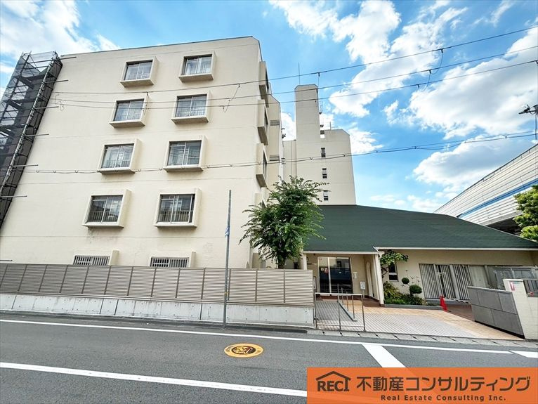 コスモハイツ甲子園口の外観