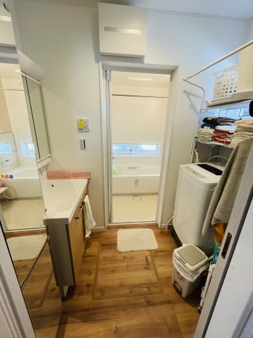 【築浅中古住宅】ふじみ野市亀久保の独立洗面台