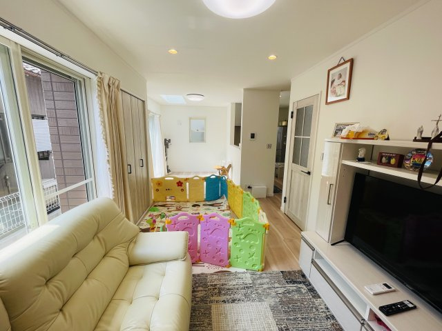 【築浅中古住宅】ふじみ野市亀久保の居間・リビング