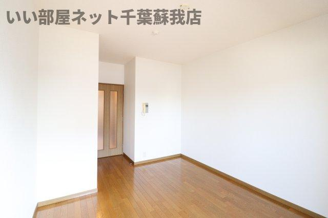 メゾン・ド・ヴィレ千葉中央の洋室|きれいな洋室です