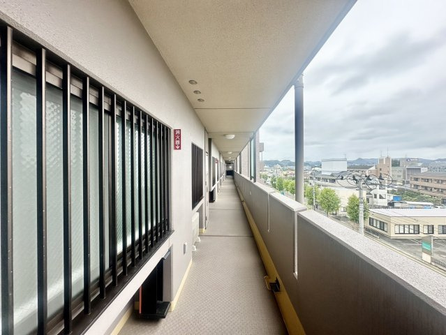 ライオンズガーデン南仙台のその他共用部分|住戸階廊下