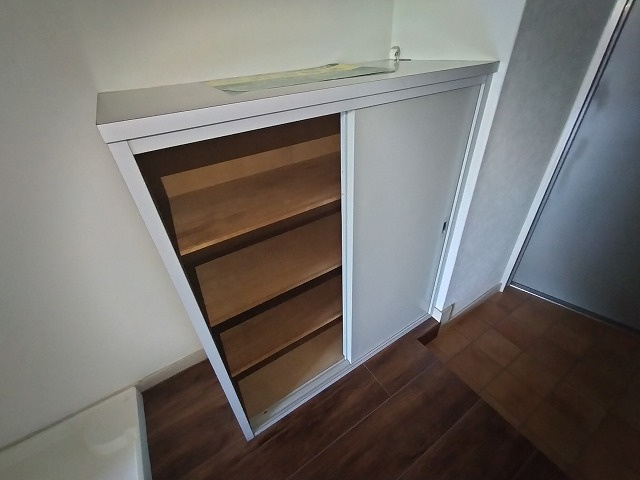 神戸市須磨区車字竹ノ下の賃貸マンションの玄関|シューズボックス付き