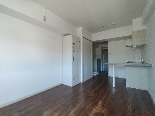 神戸市須磨区車字竹ノ下の賃貸マンションの居間・リビング|リビング