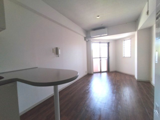 神戸市須磨区車字竹ノ下の賃貸マンションの内装