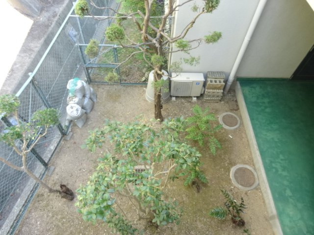 シンフォニー逆瀬川の庭