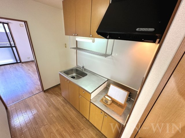 サンプレミア前芝西のキッチン