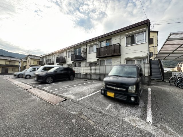 長崎ハイツの駐車場