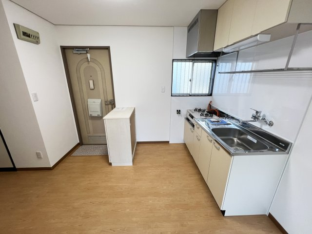 長崎ハイツの居間・リビング