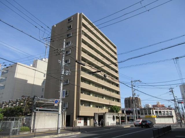 MAEKAWA BLDの外観