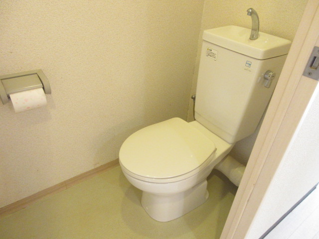 MAEKAWA BLDのトイレ