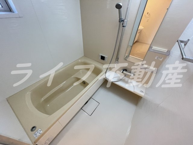 レスペランスA棟の浴室|ゆったり過ごせるお風呂です