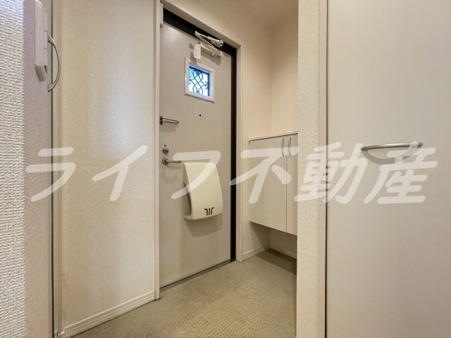レスペランスA棟の玄関|シンプルで使いやすい玄関です