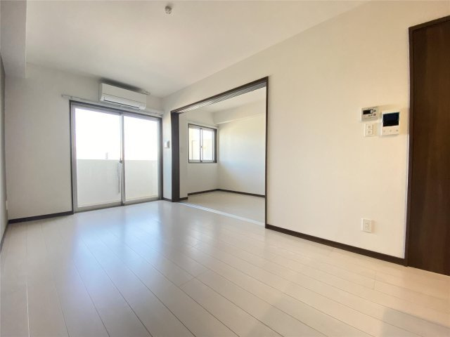 菊池郡菊陽町大字津久礼の賃貸マンションの内装