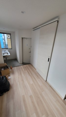 BT追分ビルの内装|現契約者入居前のリフォーム中写真