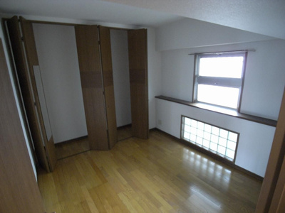 【寝室】 | 仲介手数料0円！HPに初期費用掲載「プライスホーム」で検索！Arzu Frame