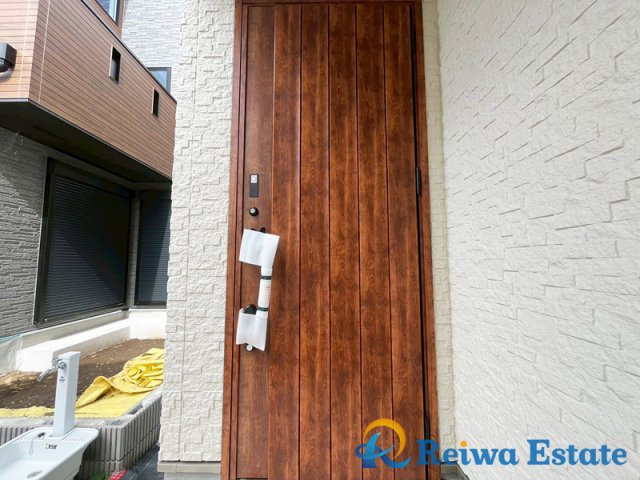 新築戸建　茅ヶ崎市菱沼1丁目の玄関