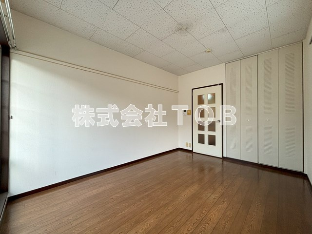 【洋室】 | メゾンドボヌール-上祖師谷1丁目-