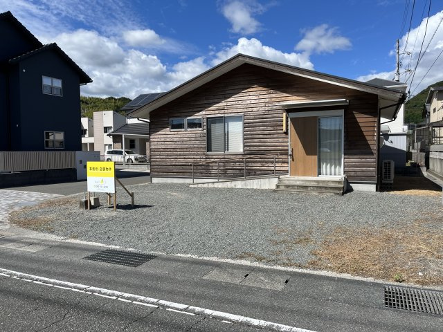 山口市大内御堀二丁目店舗の外観