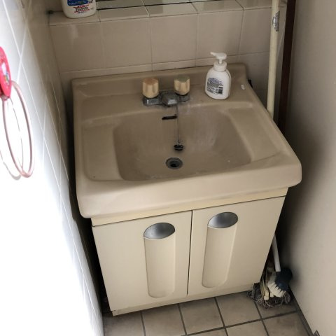 熊山ビルの洗面所