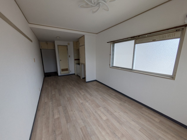 ponte吉島の居間・リビング|こちらの居間で趣味の時間をお楽しみください