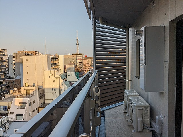 ONE ROOF RESIDENCE上野御徒町の展望|12Fバルコニーからの眺望、上層階からはスカイツリー、隅田川花火見えます
