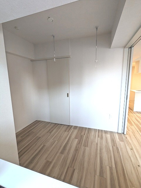 ONE ROOF RESIDENCE上野御徒町の設備|4.2帖洋室、エアコン3台付、インターネット無料