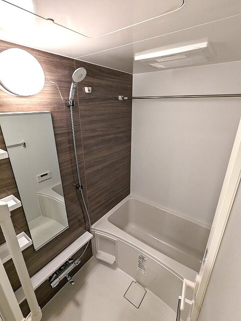 ONE ROOF RESIDENCE上野御徒町の浴室|追焚オートバス、浴室換気乾燥機、ワイドシャワーヘッド