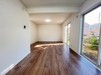 【居間・リビング】 | 厚木市森の里5丁目 中古戸建て | LDK別角度