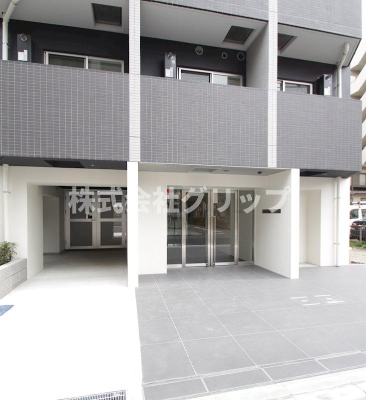 MAXIV横浜大通公園のエントランス