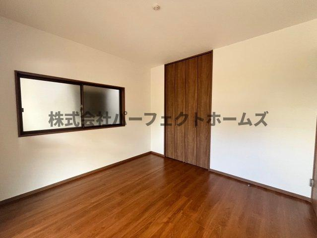 長尾元町7丁目戸建　賃貸の洋室|広々とした洋室です