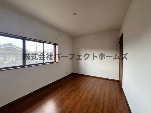 長尾元町7丁目戸建　賃貸の洋室|ゆったりした洋室です