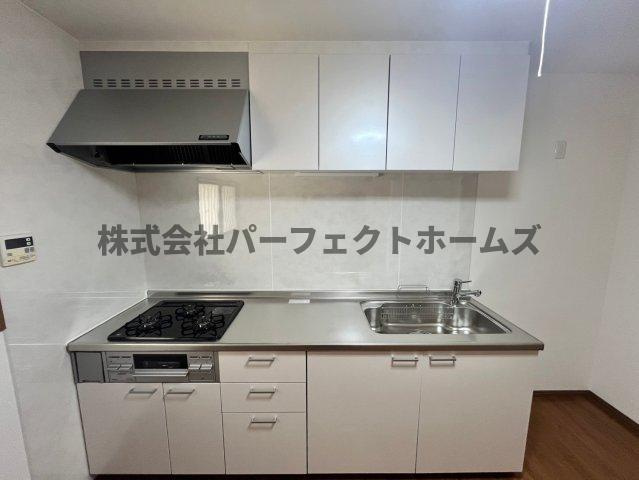 長尾元町7丁目戸建　賃貸のキッチン|コンパクトなキッチンで掃除もラクラク
