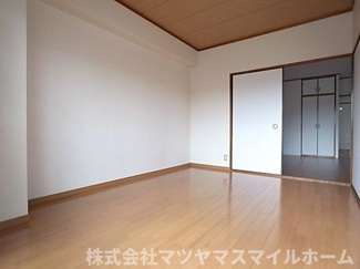 【居間・リビング】